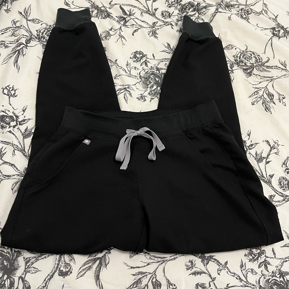 🖤 Figs Zamora Jogger Scrub Pants 🖤